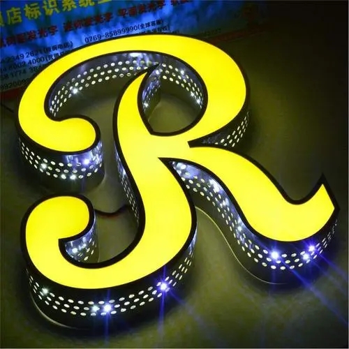 成都广告公司连锁店招牌怎么选择发光字更合适？