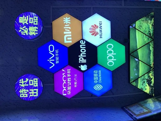 成都广告香蕉视频软件水晶广告灯箱的特点